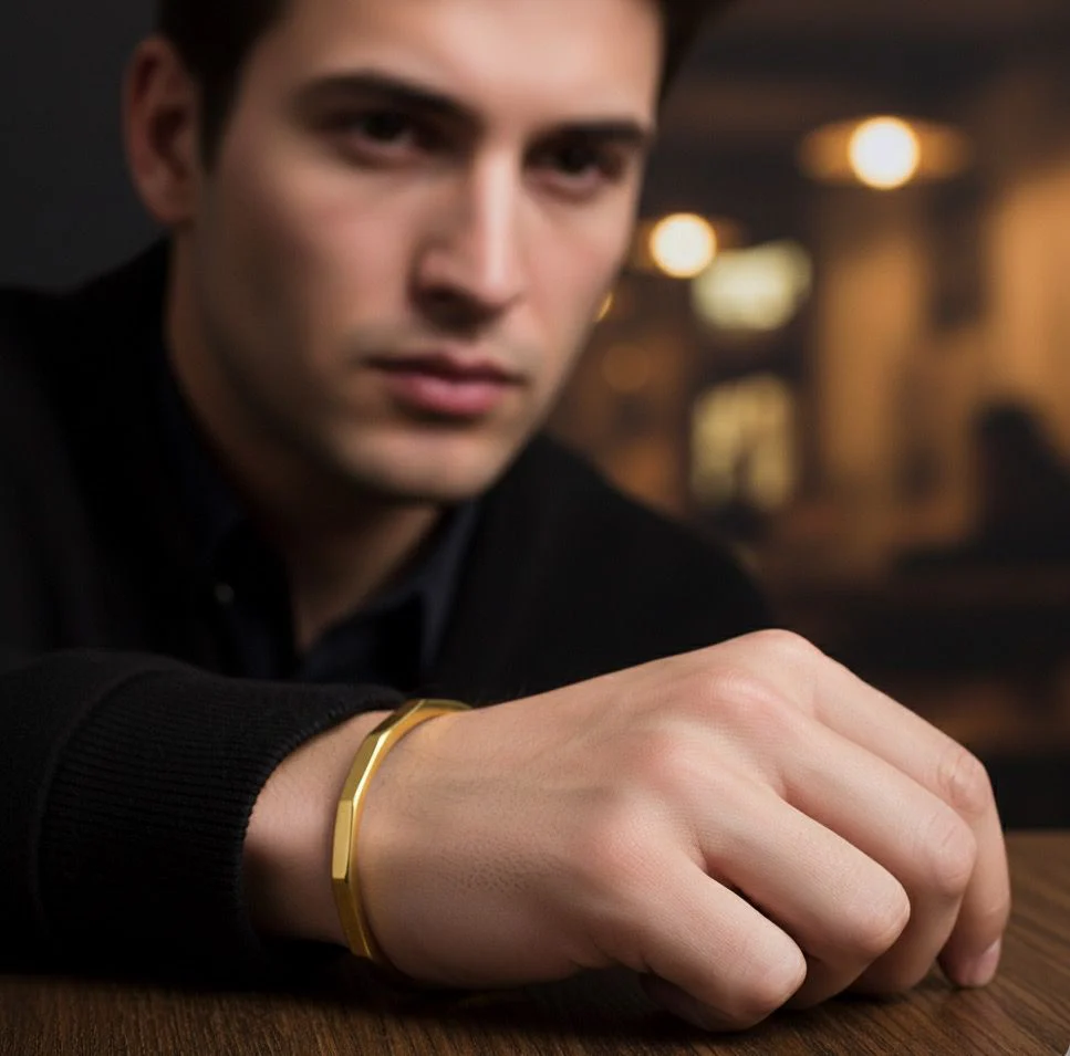 ๐ Titan Hex Bracelet (gold)