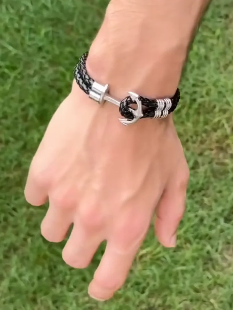 Anchor leather bracelet