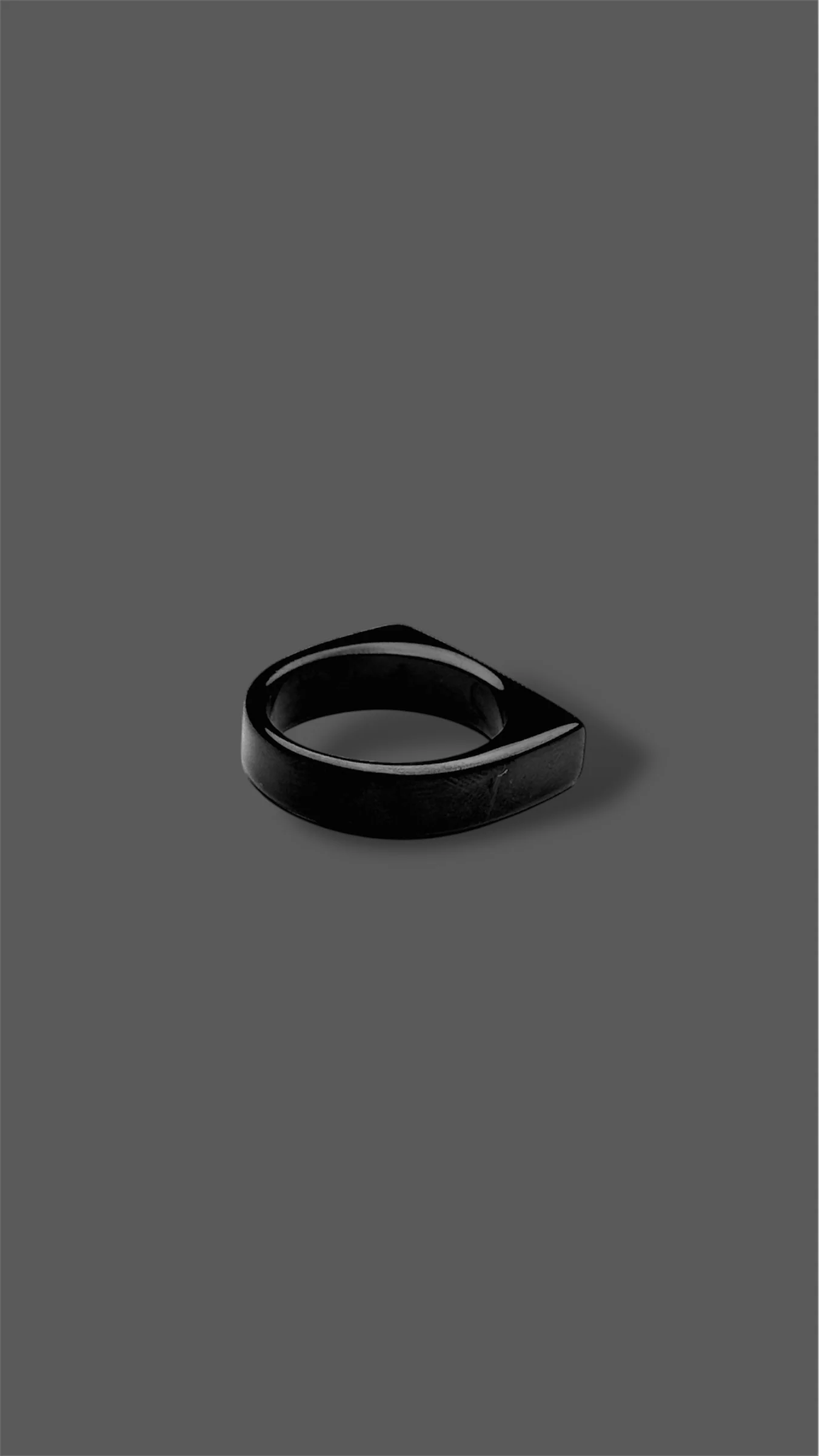 Black signet Minimal Ring - Image 4