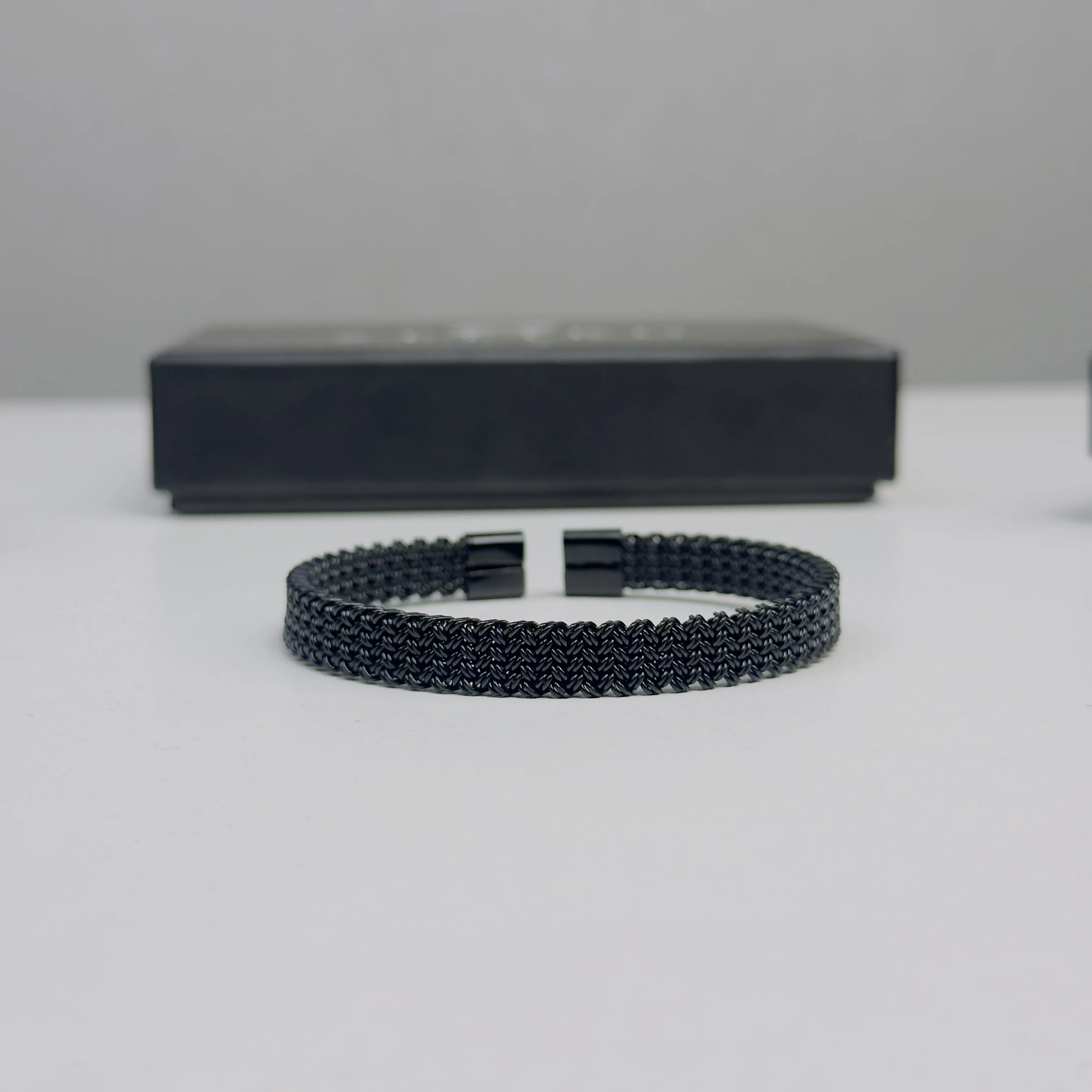 Obsidian Mesh Open Cuff - Image 9