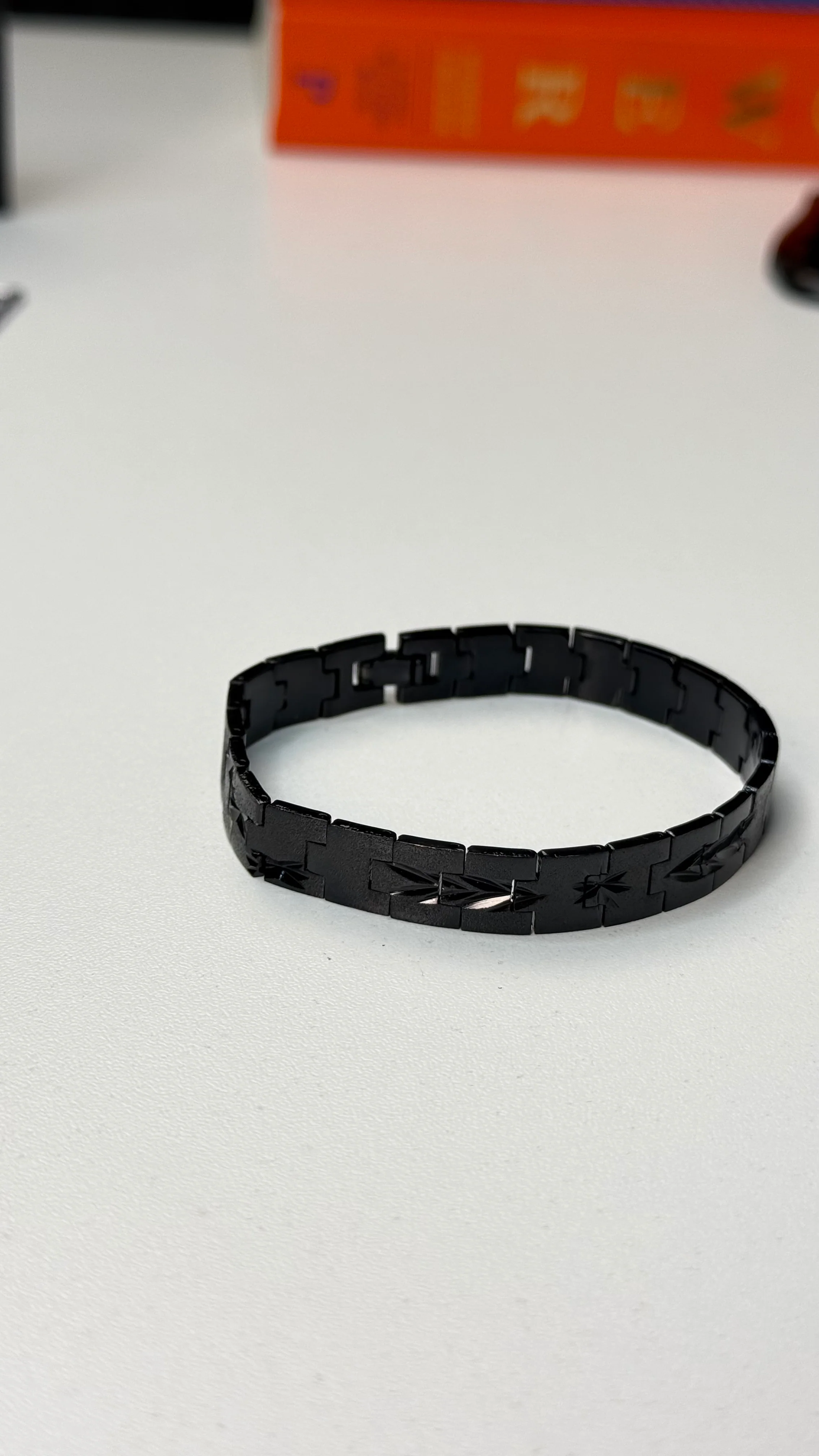 Royal Crest Bracelet 5MM (black) - Image 3