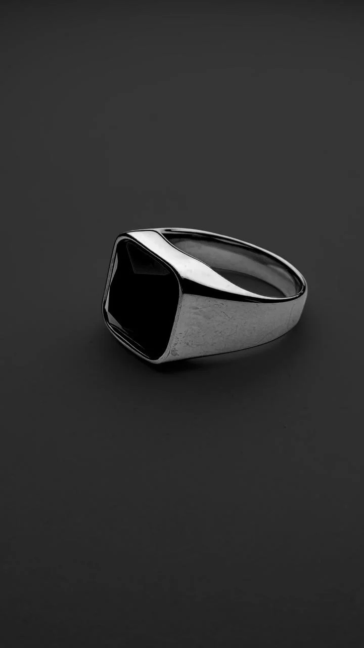 Silver plated square black onyx ring - Image 2