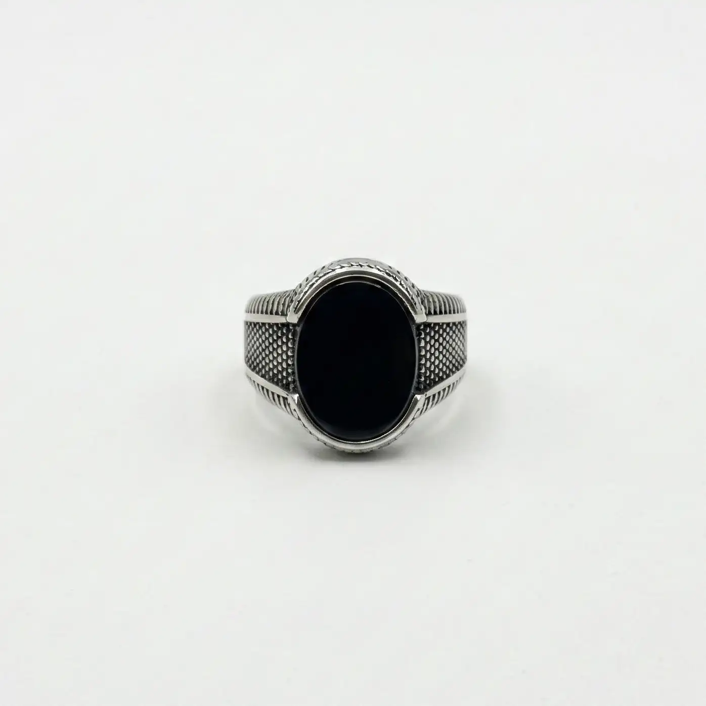 The Artisan Oval Signet