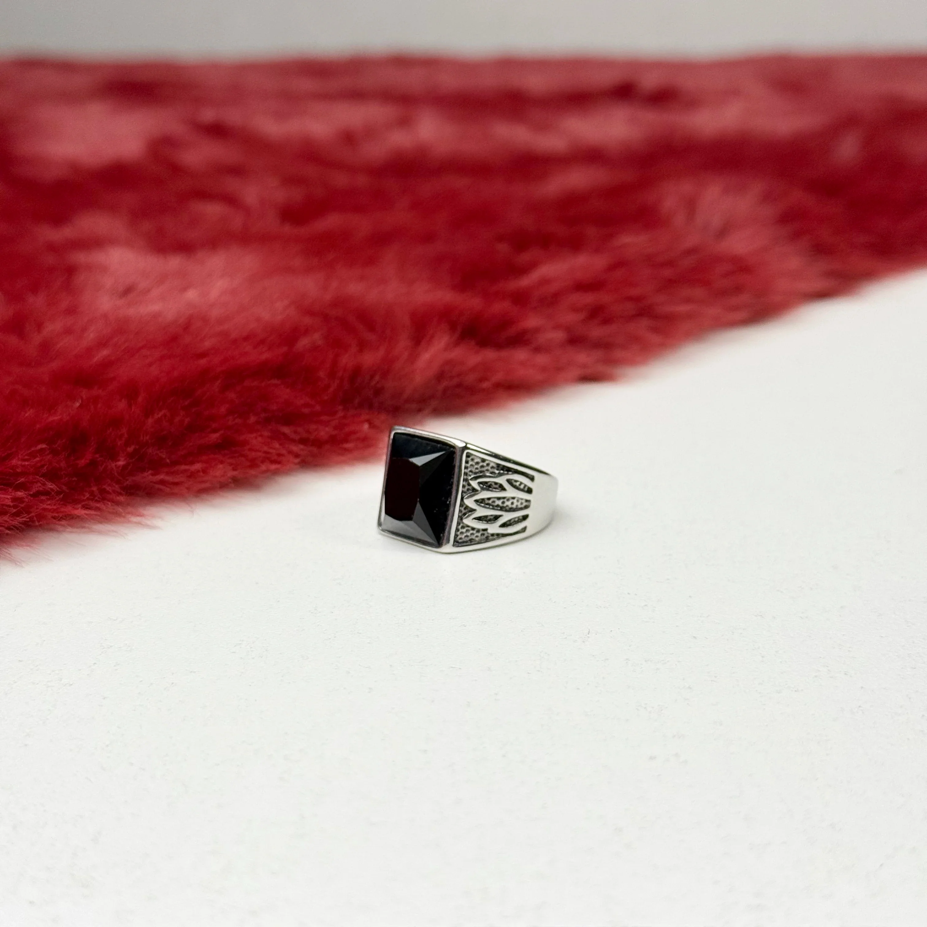 The Crown Onyx Turkish ring