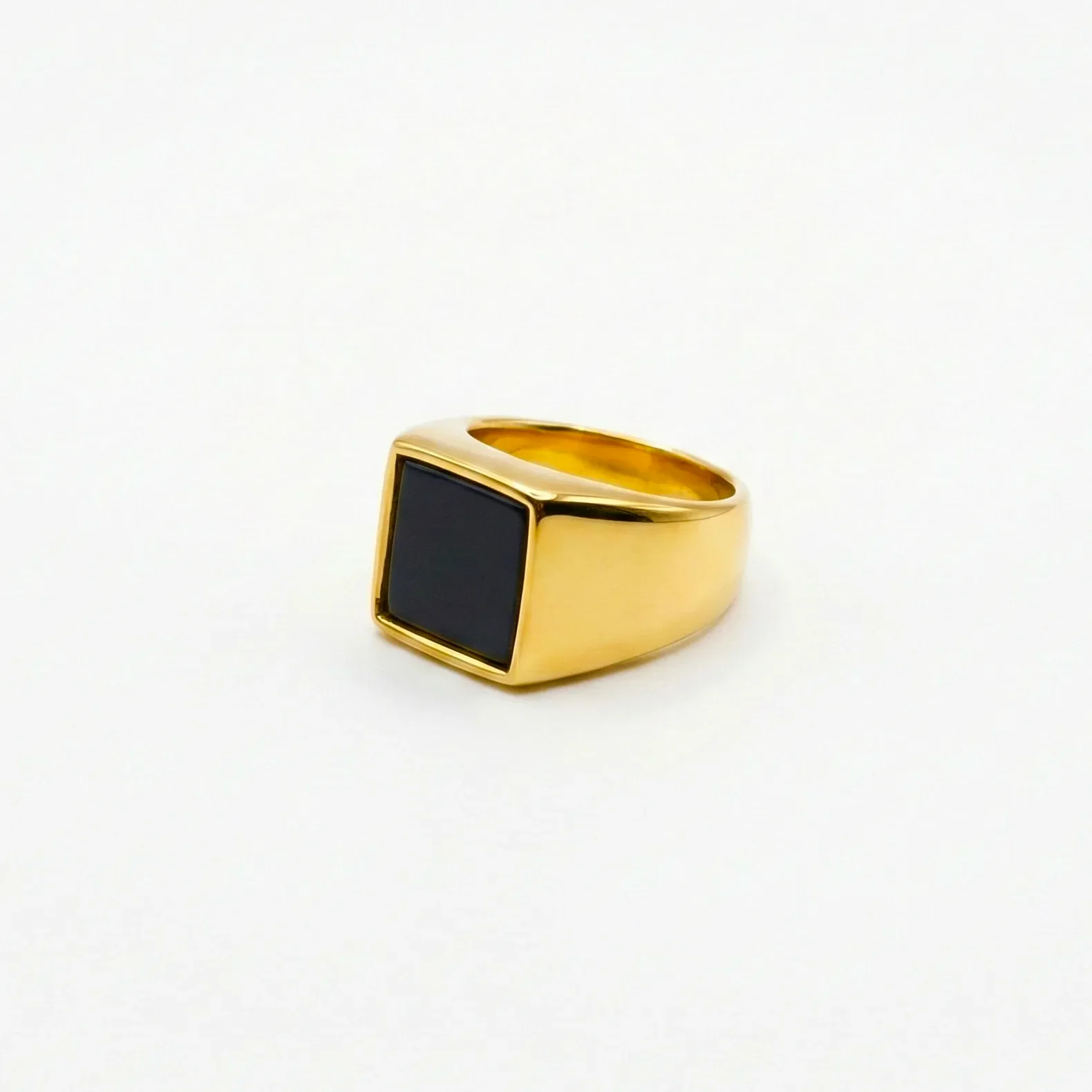 The Minimalist Gold Signet