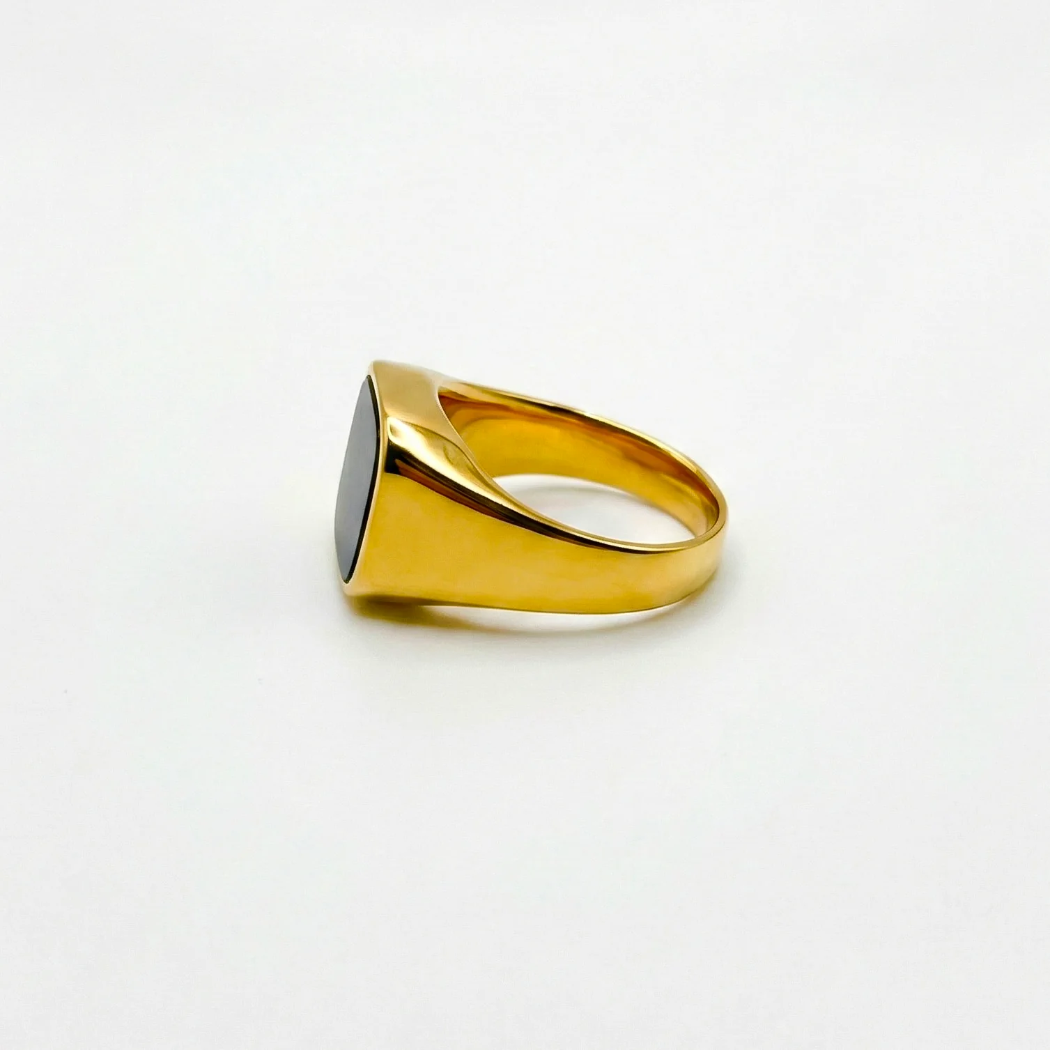The Square Gold Signet - Image 2