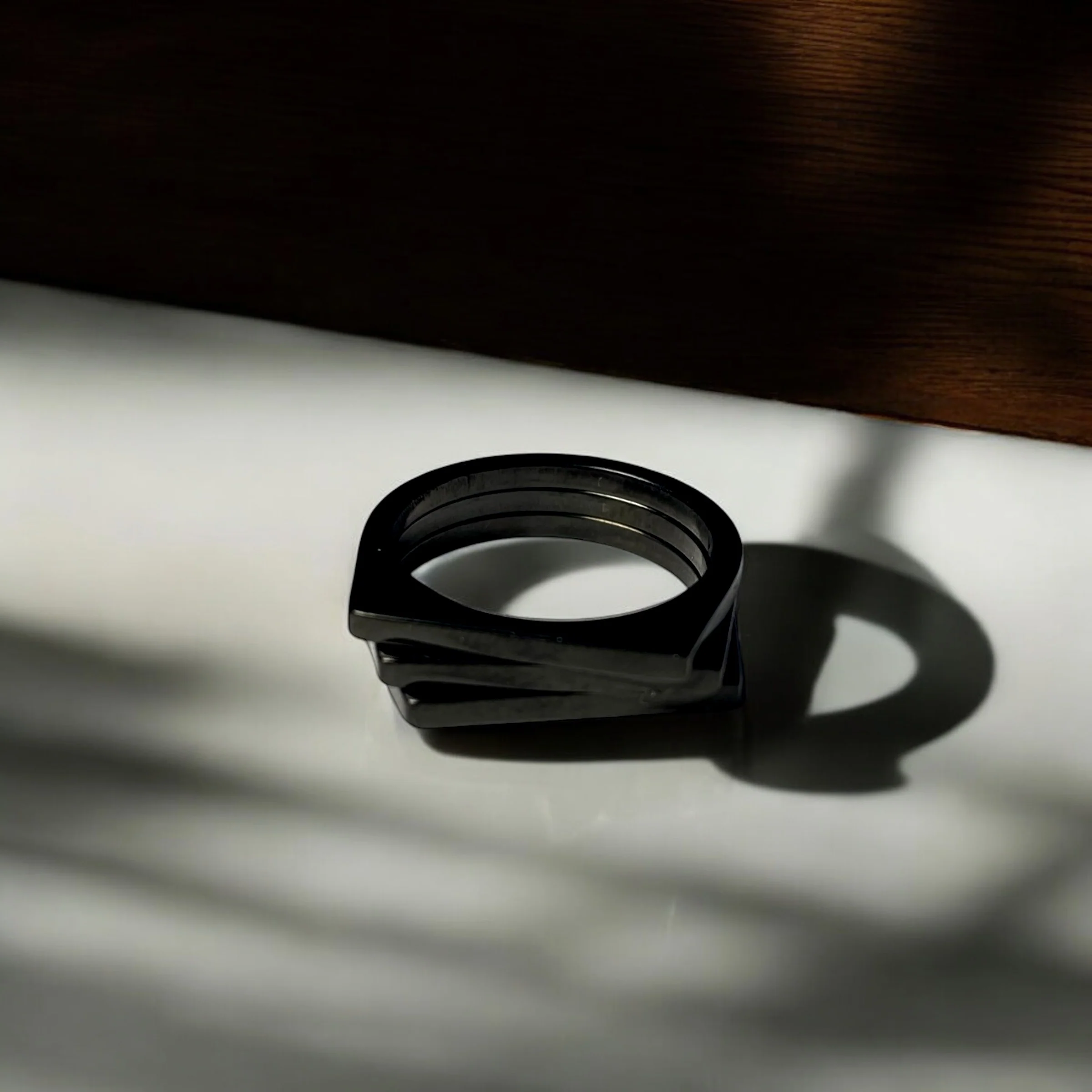 triple steps signet ring (black) - Image 4