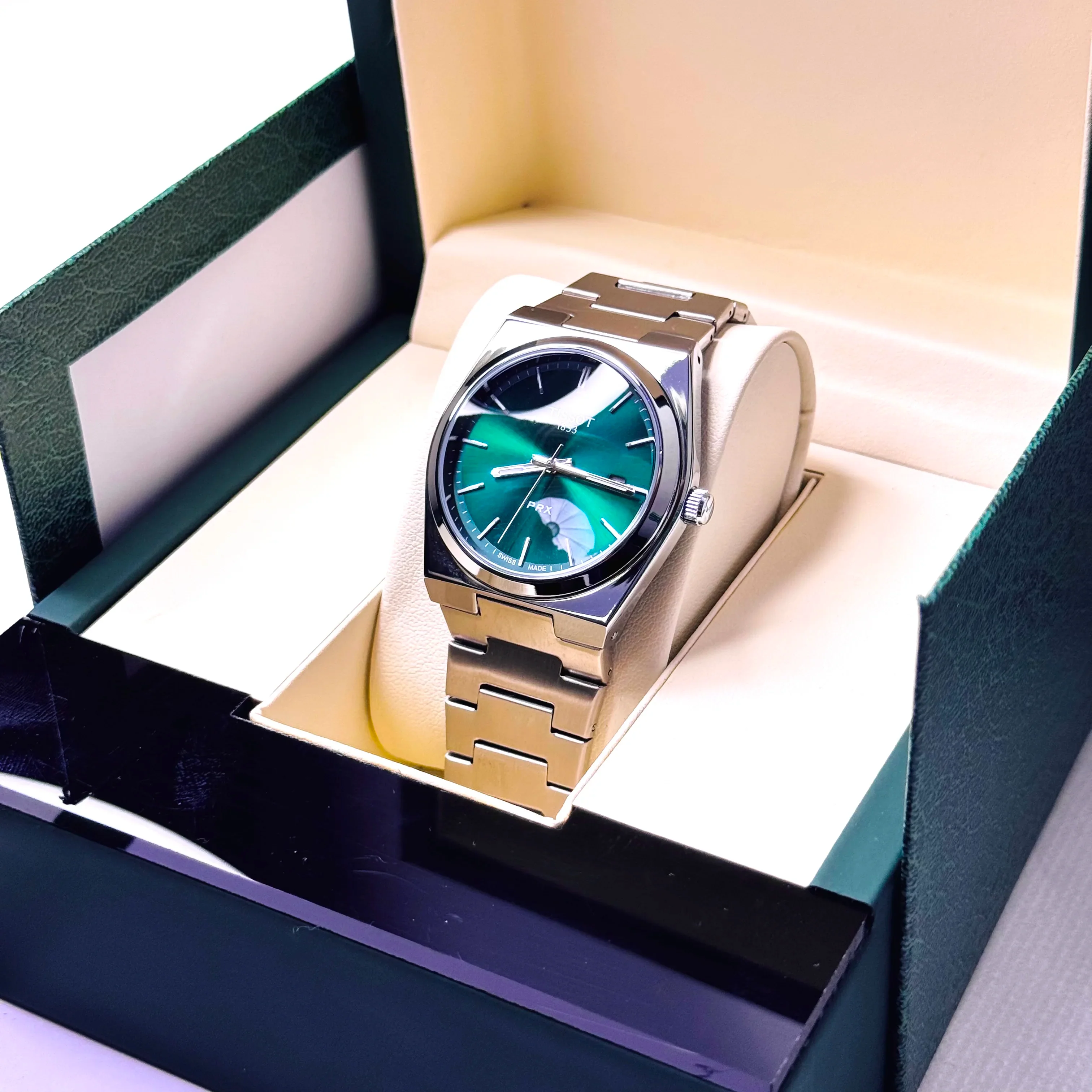 ZEFIRO T-01: The Ultimate Integrated Steel Sport Series - Image 12