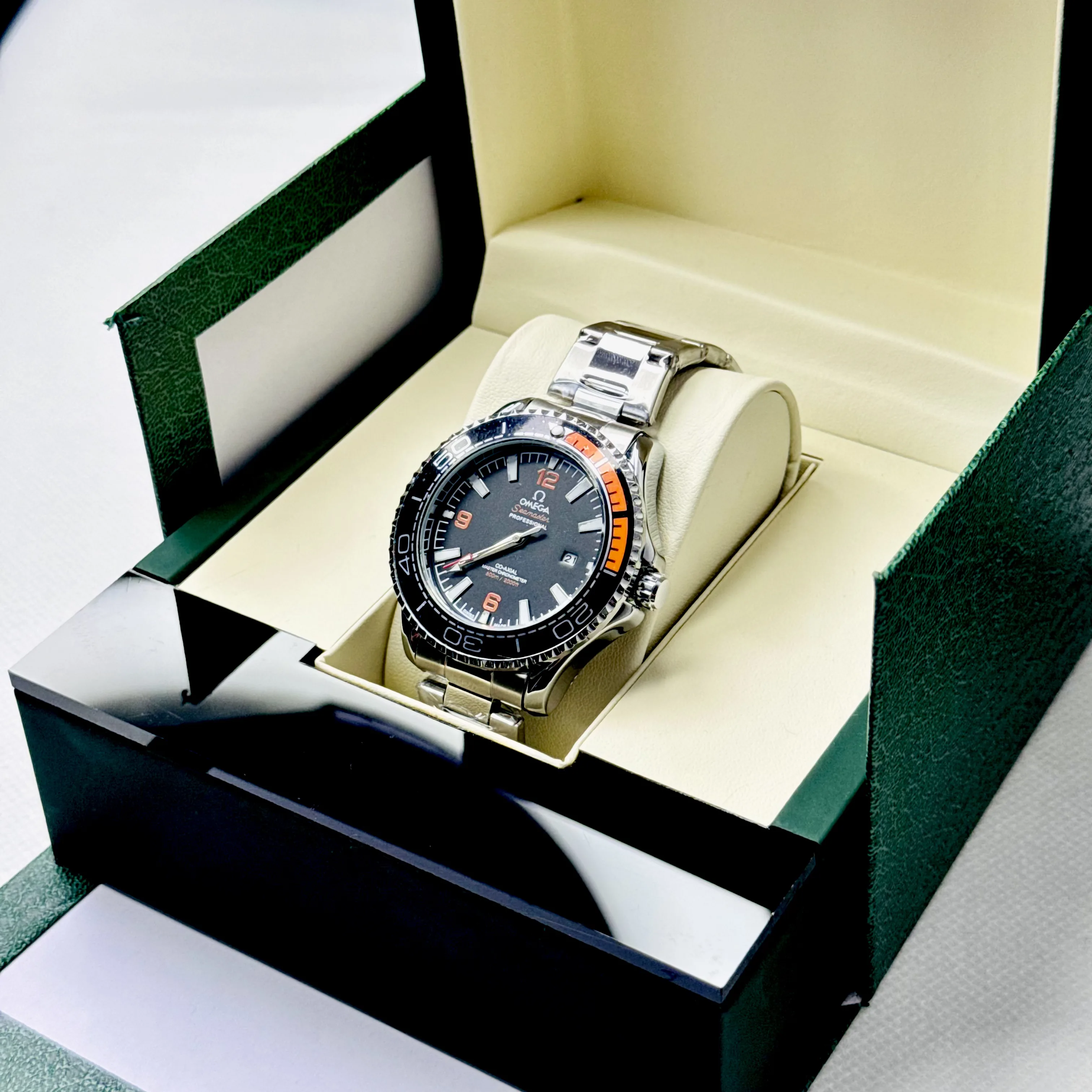 ZEFIRO T-10 O: Premium Deep-Sea Diver Series - Image 3