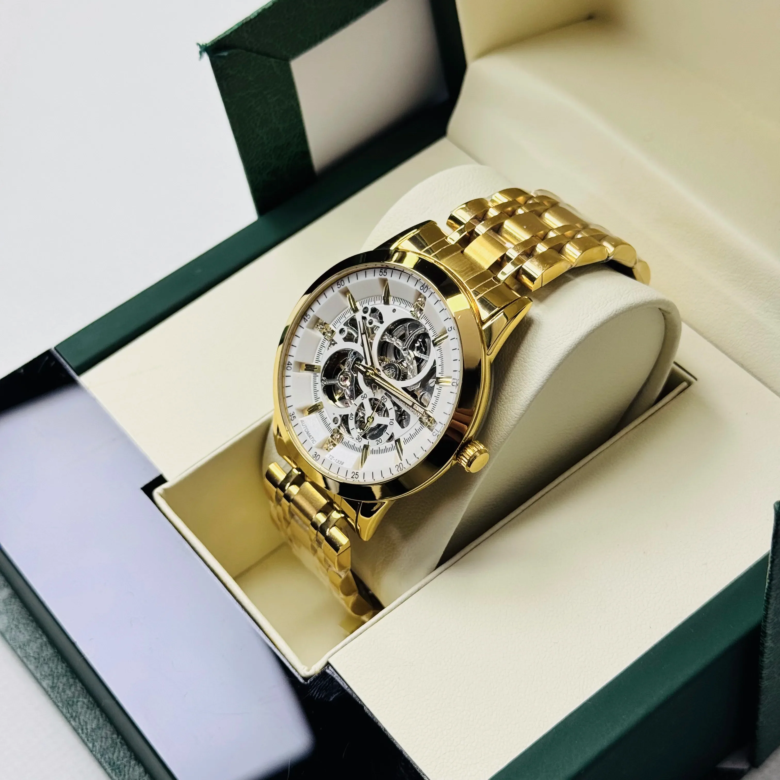 ZEFIRO T-21 CTZN: Premium Minimalist Executive Series - Image 6